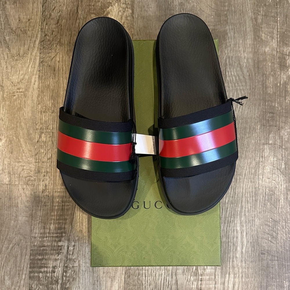 Gucci New in Box Men's Black Slide Sandals with Red and Green Stripes Size 12